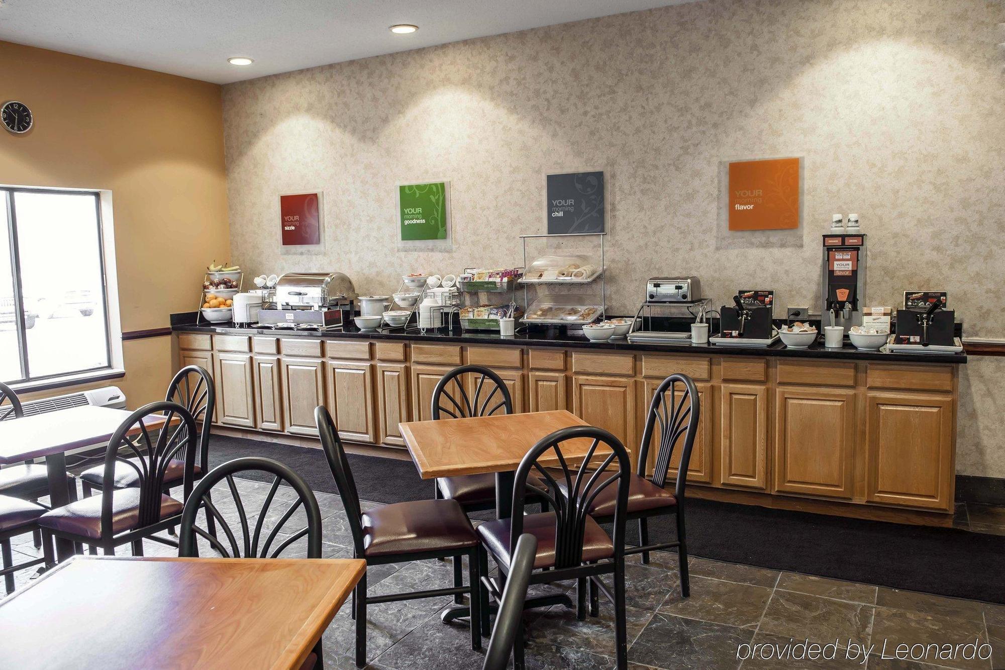 Comfort Suites West Indianapolis - Brownsburg Exterior photo